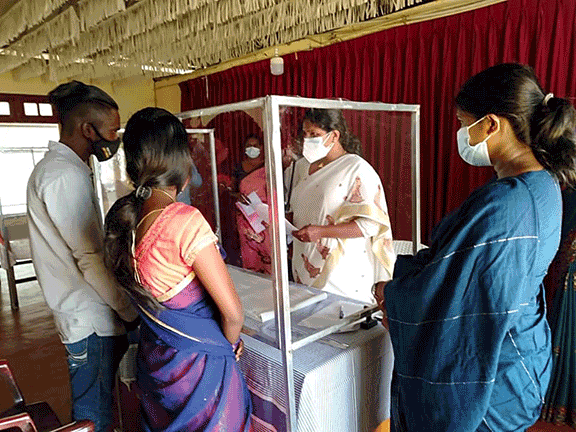 Mobile Service for Issuing Elder Identity Cards